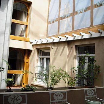 Le Grand Hotel Сен-Кантен Екстер'єр фото